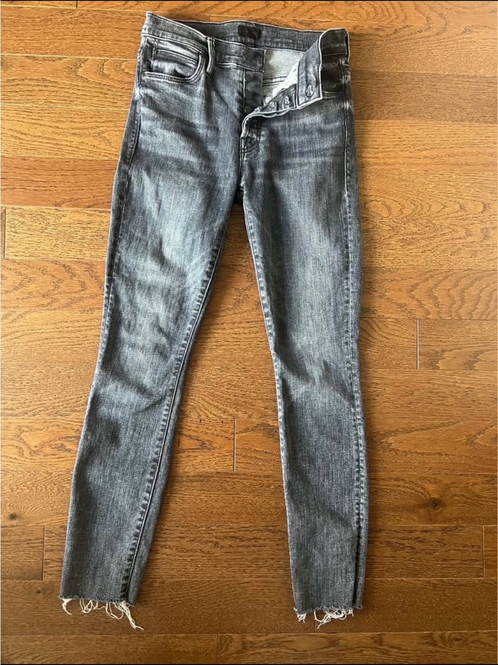 MOTHER jeans, Stunner Ankle Fray Jeans - Friday the 13th - Size 25